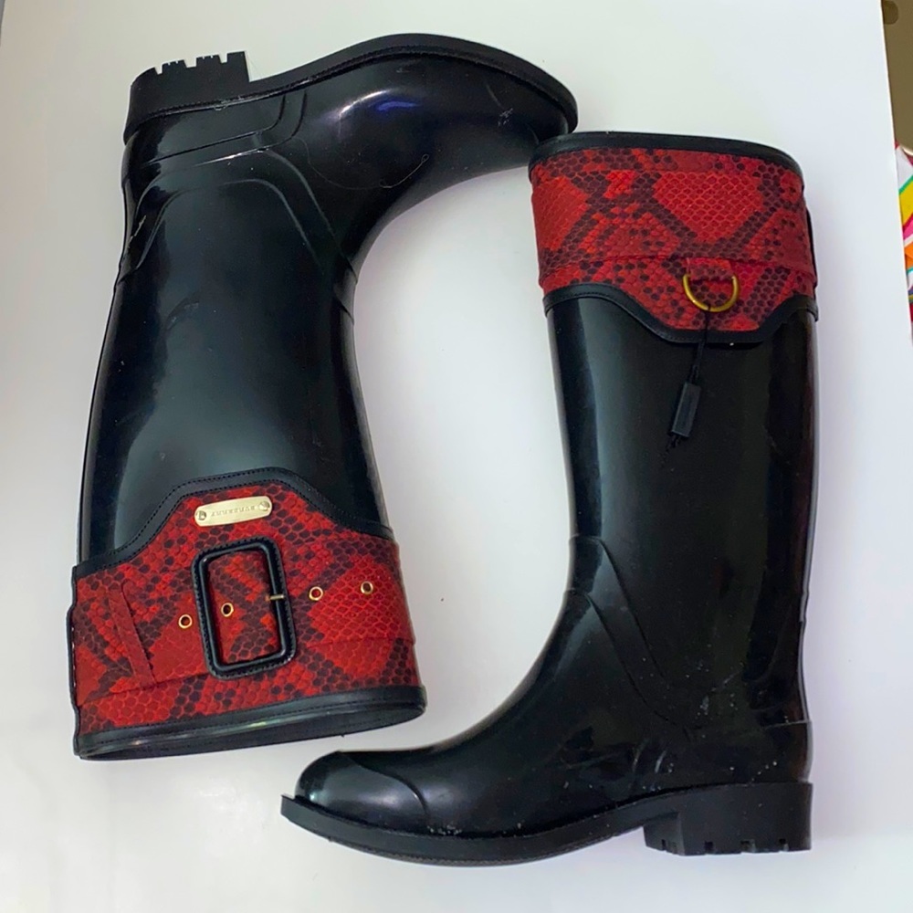 Burberry Rain Boots Size: 39 No Box